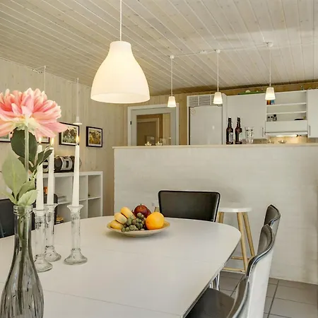 Dix - 900m From The Sea By Interhome *