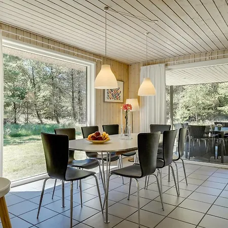 Dix - 900m From The Sea By Interhome *