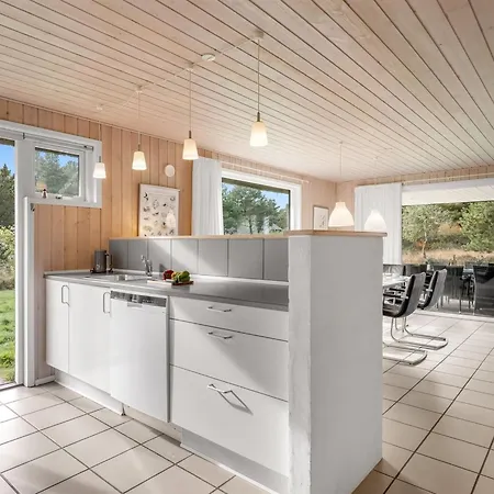 Dix - 900m From The Sea By Interhome