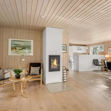 Dix - 900m From The Sea By Interhome Blåvand